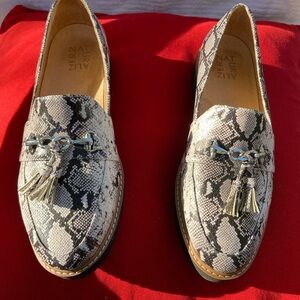 Naturalizer faux snake skin loafers